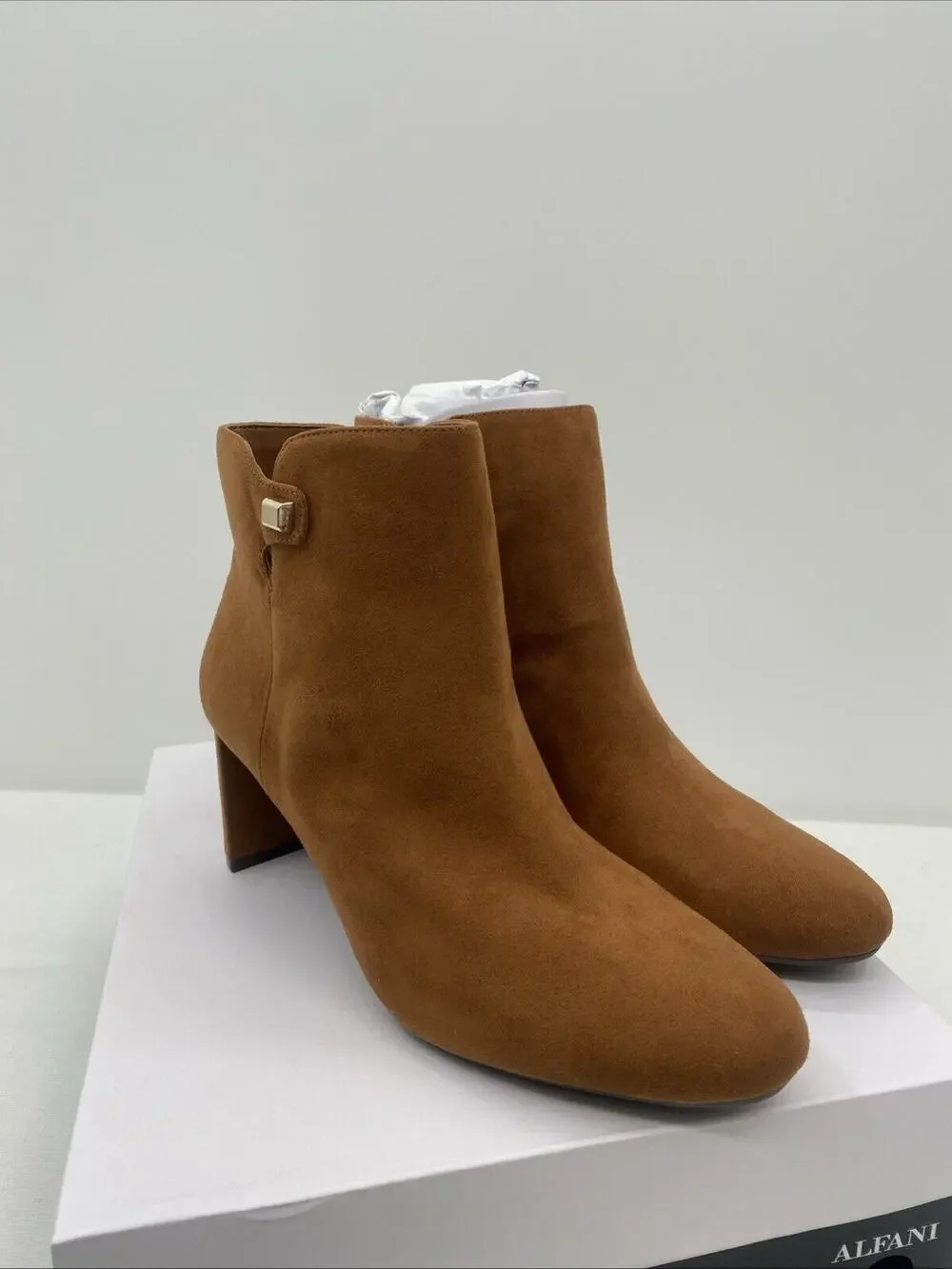 Alfani Womens PAAM Zipper Round Toe Padded Insole Booties Size 9 Cognac